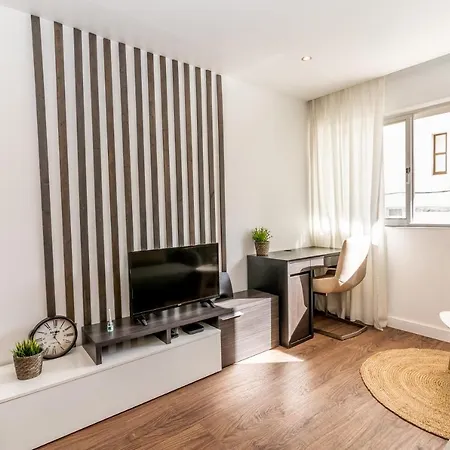 Old Town 5min To The 阿尔布费拉