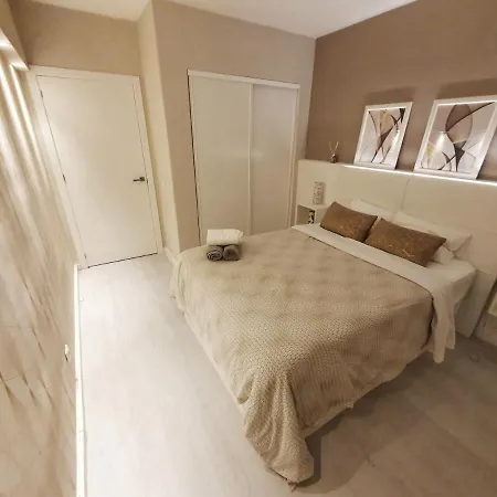 Old Town 5min To The *